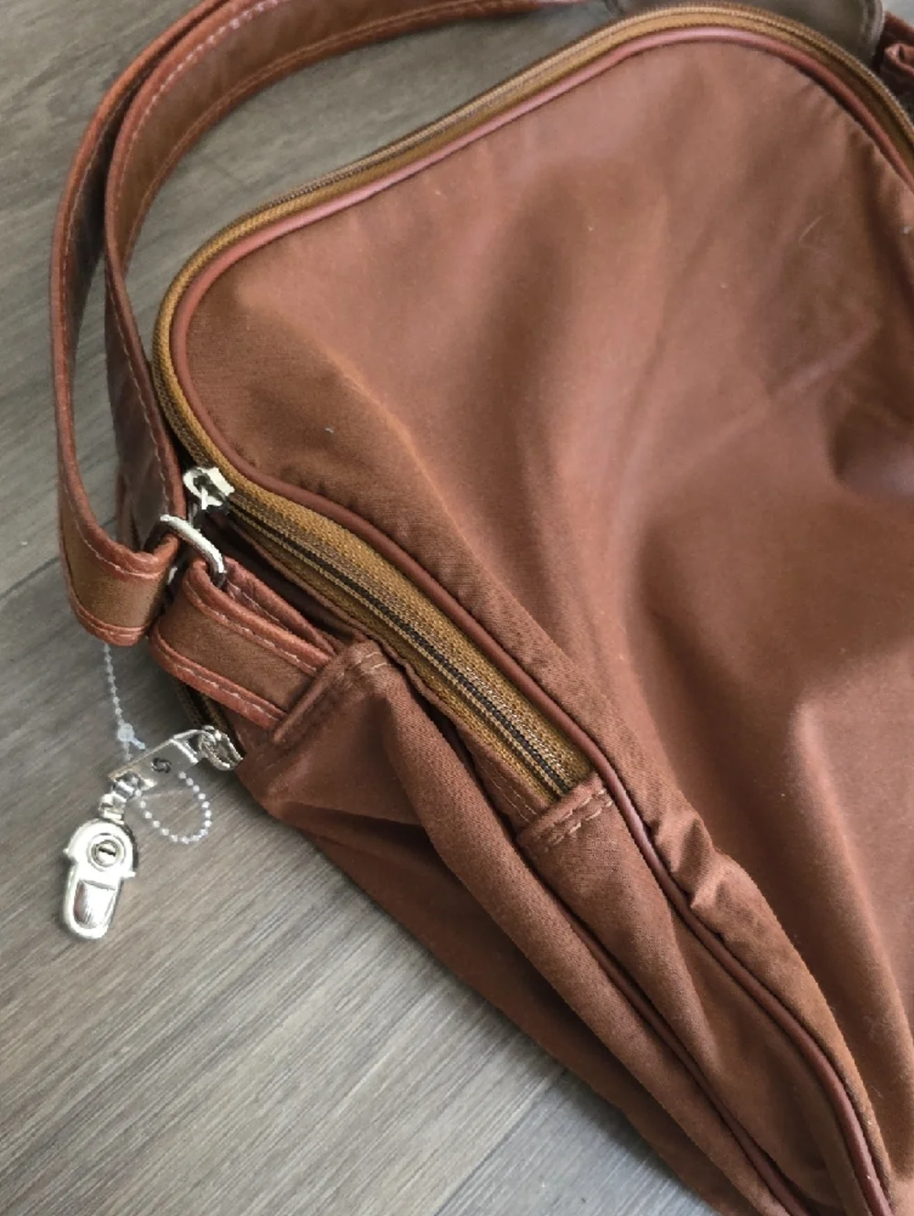 Samsonite Men's Rust Brown Messenger Crossbody Bag